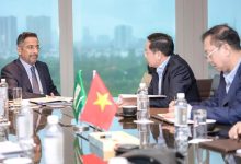 Industry Minister Explores Investment Prospects with Leading Vietnamese Companies