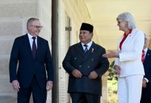 Australia and Indonesia agreed to sign a new security treaty, which includes closer military cooperation, the two countries' leaders said