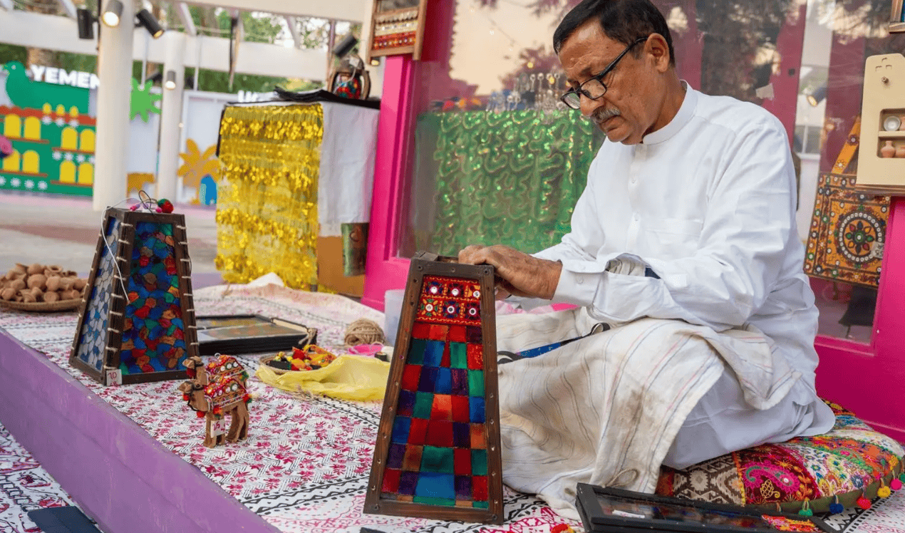 Pakistani Culture Attracts Visitors to Al-Suwaidi Park in Riyadh