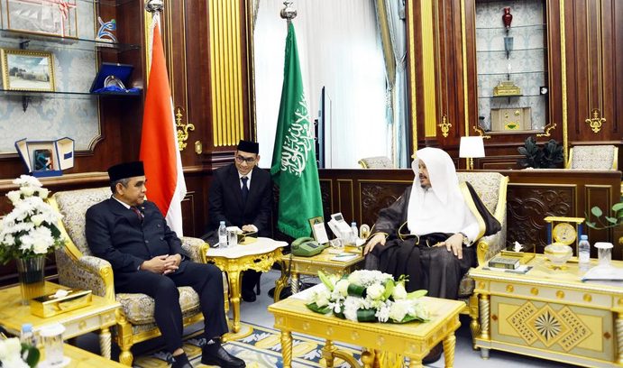 Shura Council Speaker Engages in Official Talks with Indonesian Counterpart