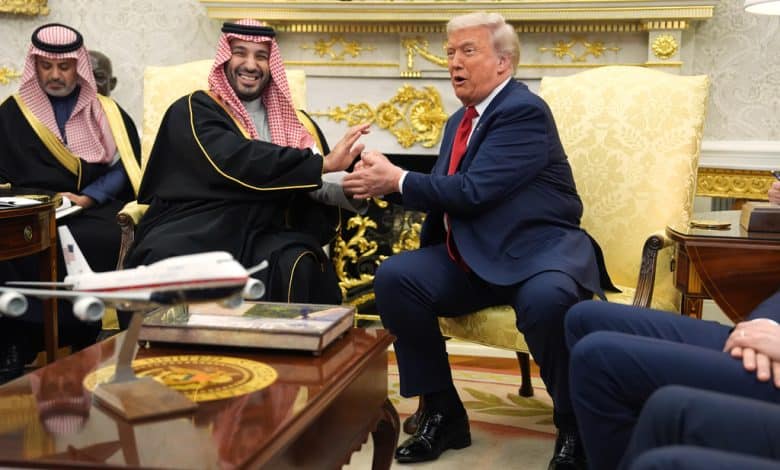 Saudi Arabia , US sign defense agreement
