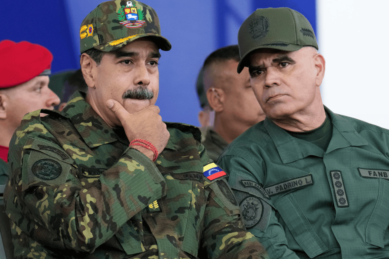Trump Declares Venezuela’s Airspace Closed amid Growing Pressure Campaign