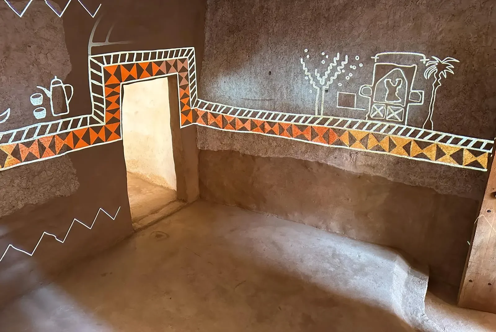 RCU, Shaikh Ebrahim Center Launch 'Place of Remembrance' in AlUla Old Town