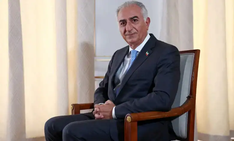 Son of Ousted Shah Urges Iranians to Seize City Centers After “Magnificent” Turnout