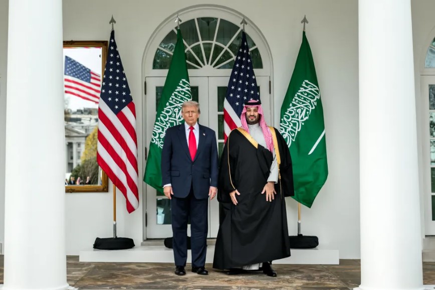 Trump Affirms US Support for Saudi Arabia Following Iranian Strikes