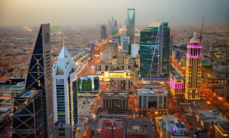 Saudi Arabia Addresses Expired Visit, Umrah Visas Amid Travel Disruptions