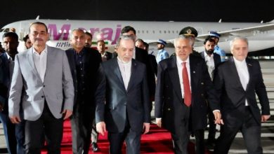 Araghchi Lands in Pakistan as Trump Sends Envoys for Iran Peace Talks