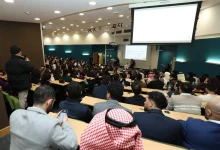 Saudi Ambassador to United Kingdom Meets Saudi Students in Britain