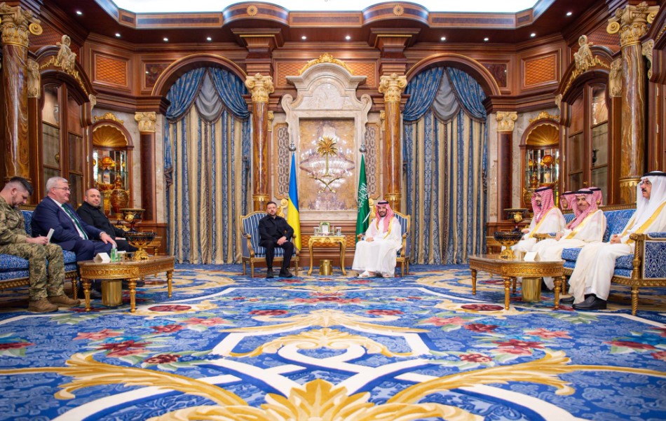 Crown Prince, Zelensky Meet in Jeddah to Deepen Saudi-Ukraine Ties