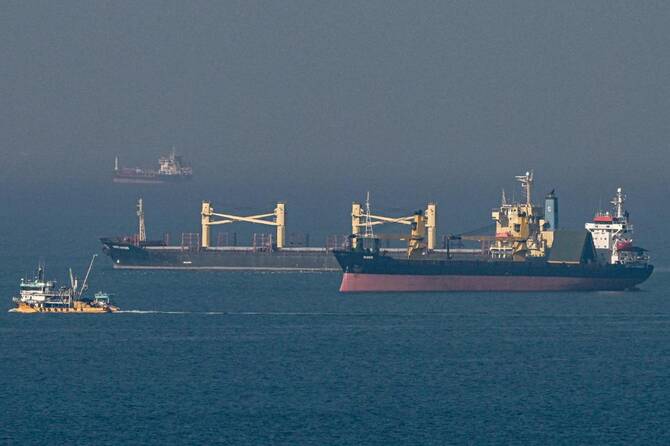 3 Tankers Allegedly Hit by Drone Attacks in Black Sea, Shipping Agency Reports