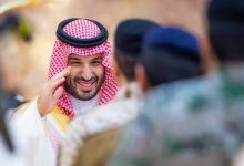 Crown Prince Commends Hajj Workforce During Eid Reception in Mina