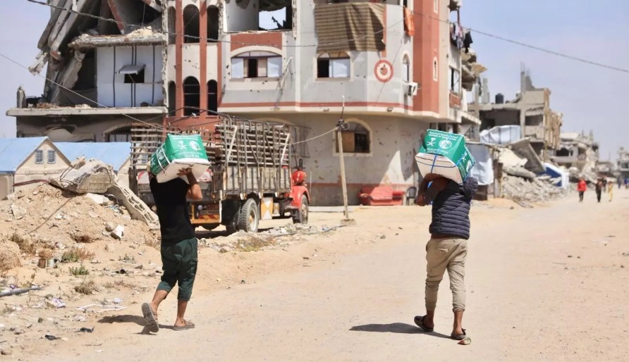 KSrelief Drives Saudi Arabia’s Gaza Relief Campaign with Hot Meals
