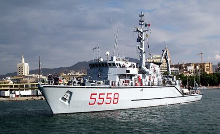 Italy Deploys Two Minesweepers Near Strait of Hormuz