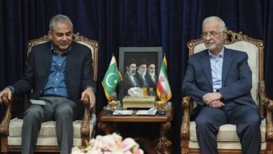 Pakistan Ramps Up Mediation Efforts to Break US-Iran Deadlock
