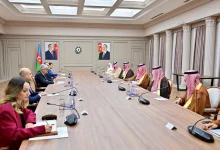 Municipalities Minister Meets Azerbaijani Deputy PM to Discuss Urban Cooperation at WUF13