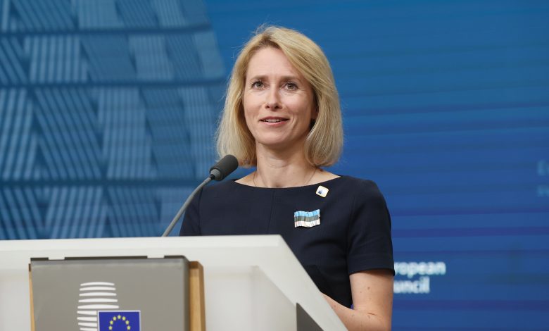EU Agrees to Lift Sanctions on Syrian Interior, Defense Ministers