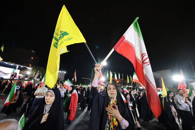 Hezbollah Urges Lebanon to Restore Relations With Iran