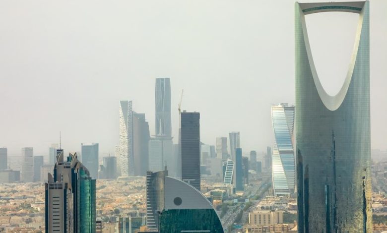 Commercial Registrations Highlight Saudi Expanding Business Landscape