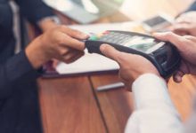 Saudi POS Spending Stays Above SR14.2 Billion Despite Weekly Decline