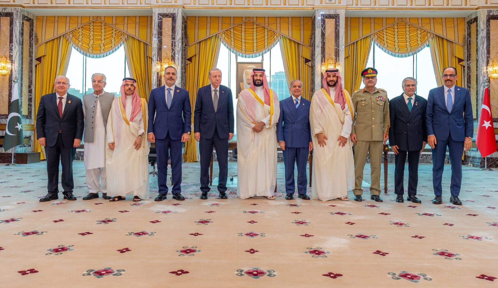Saudi Arabia, Pakistan and Turkey signed a joint defense agreement in Mecca on Friday. (Source: SPA)