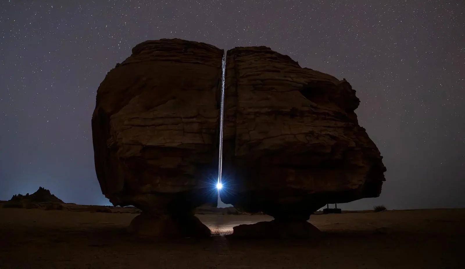 Al-Naslaa rock (Source: SPA)