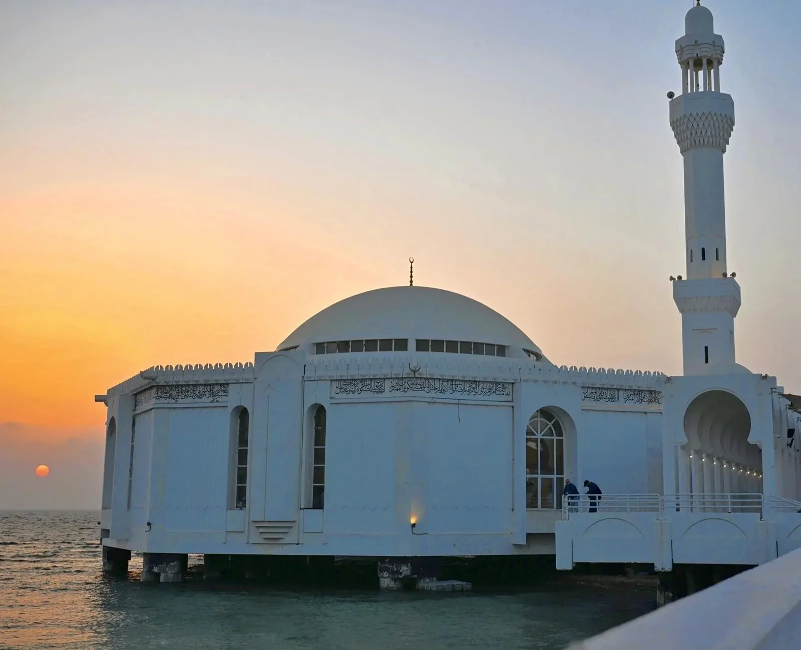 A Floating Landmark: How Al-Rahma Mosque Shapes Jeddah’s Coastal Identity