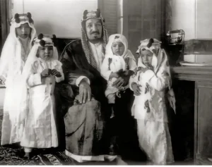 King Abdulaziz’s attire and personal possessions reflected understated simplicity and traditional elegance. (Photo: SPA)