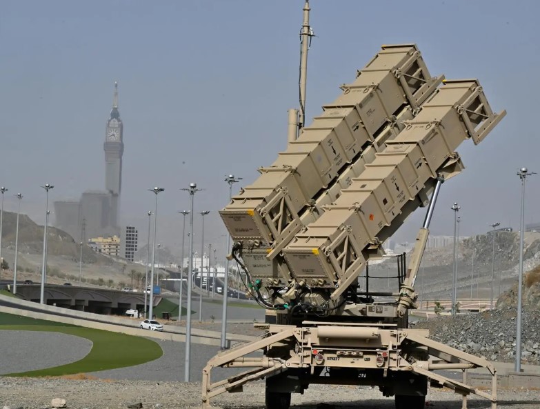 Shielding Riyadh: Saudi Air Defenses Neutralize Houthi Missile Threat