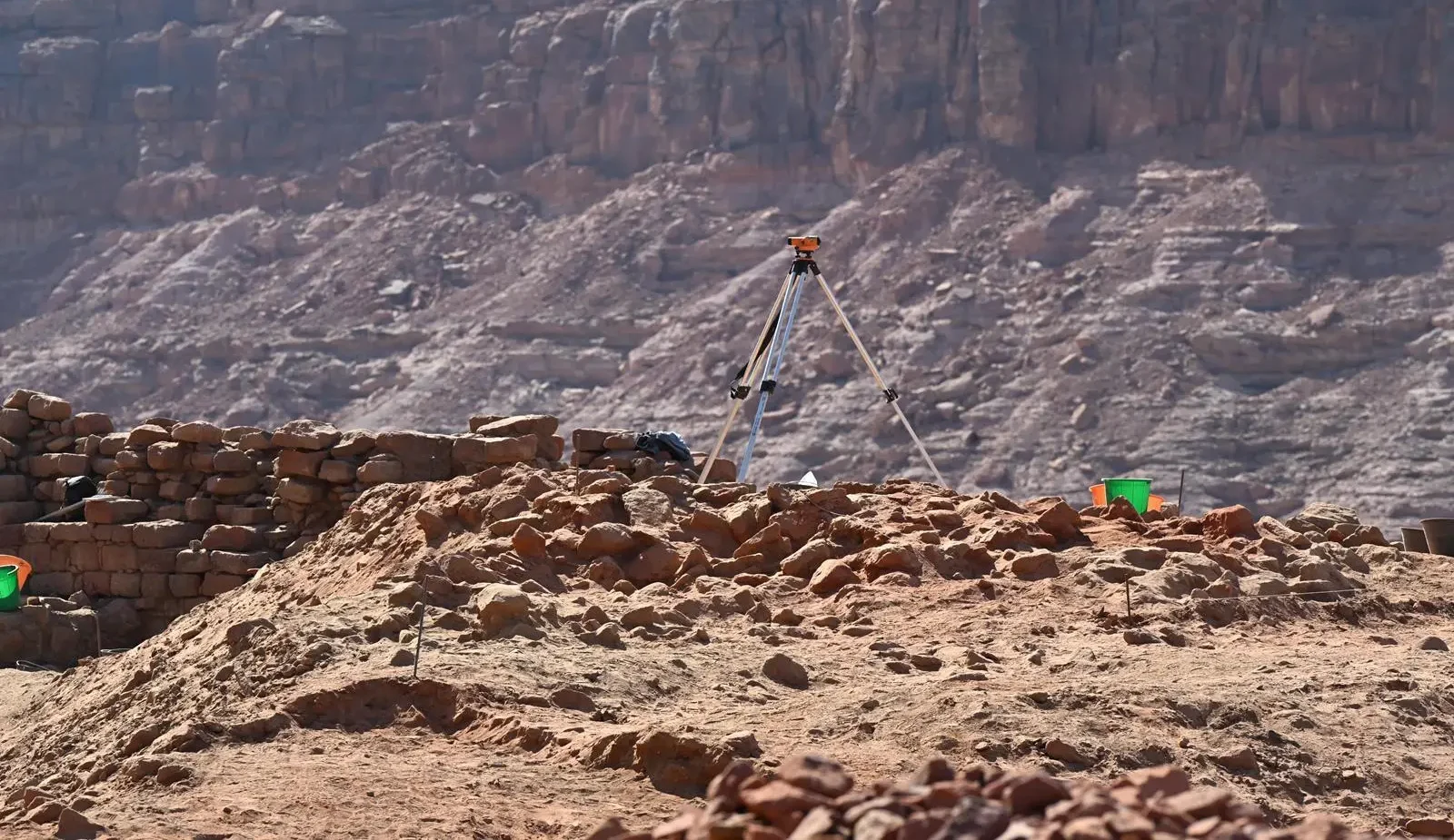 Archaeological excavations and research are continuing at Dadan in AlUla as part of the 2026–2027 archaeology season. (Photo: SPA)